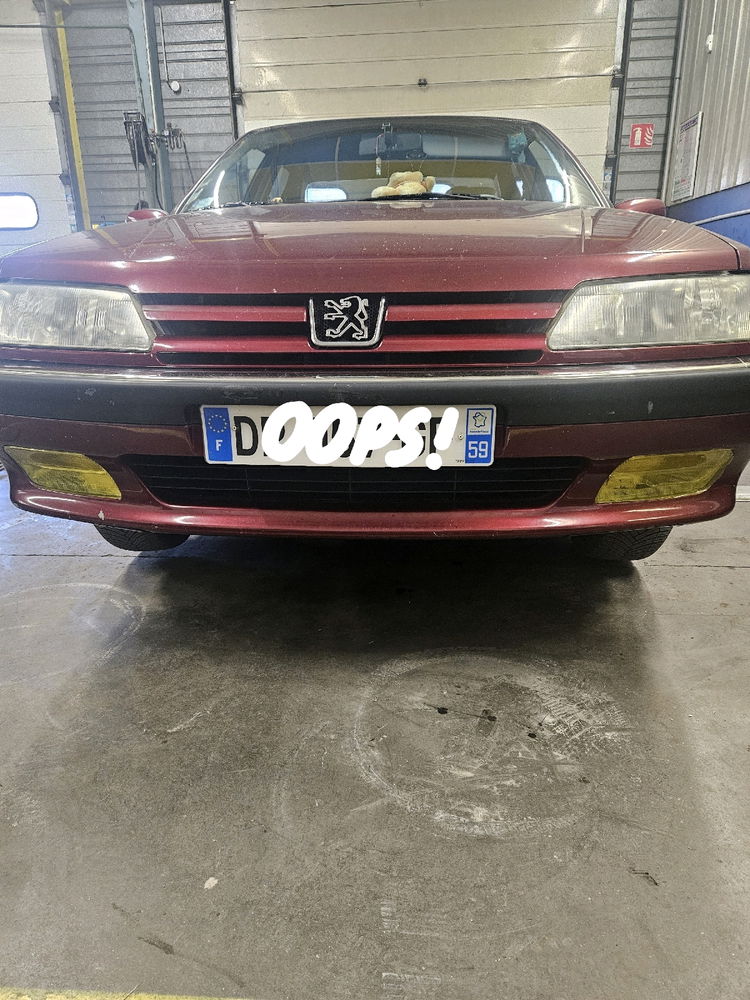 PEUGEOT 605