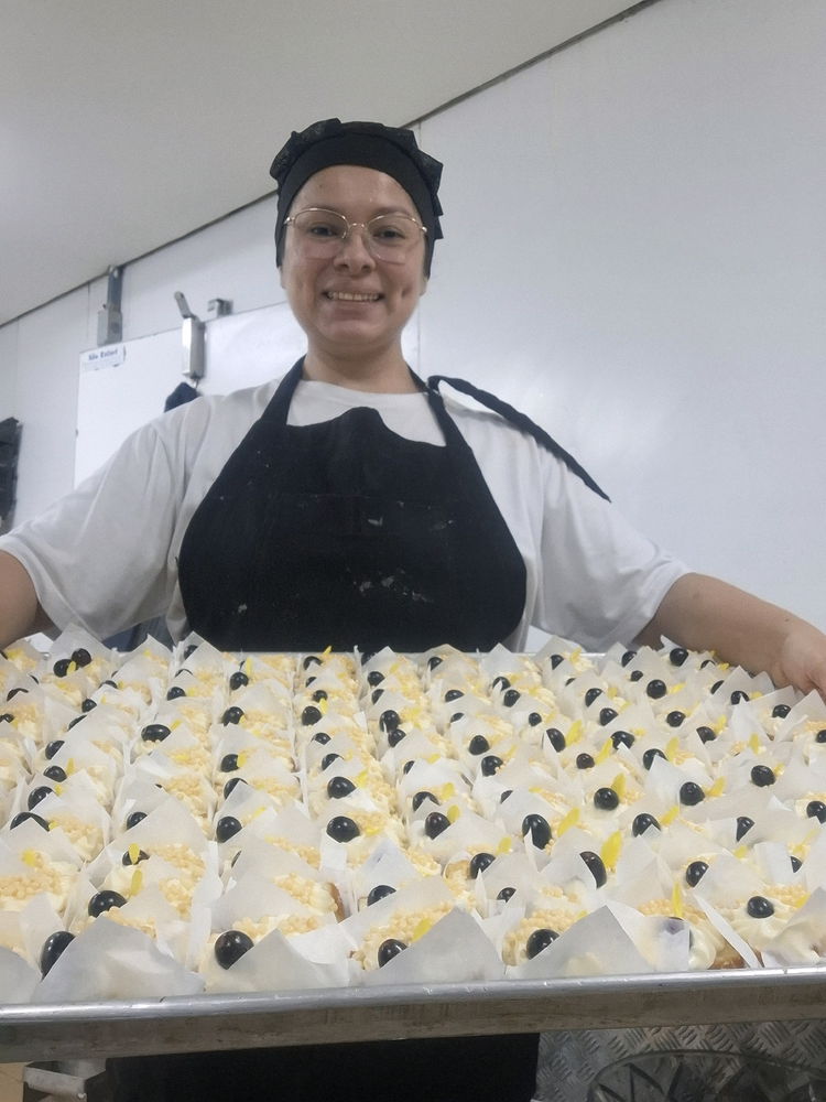 Trabalho do dia,
Mini fatias de torta com creme de ninho.