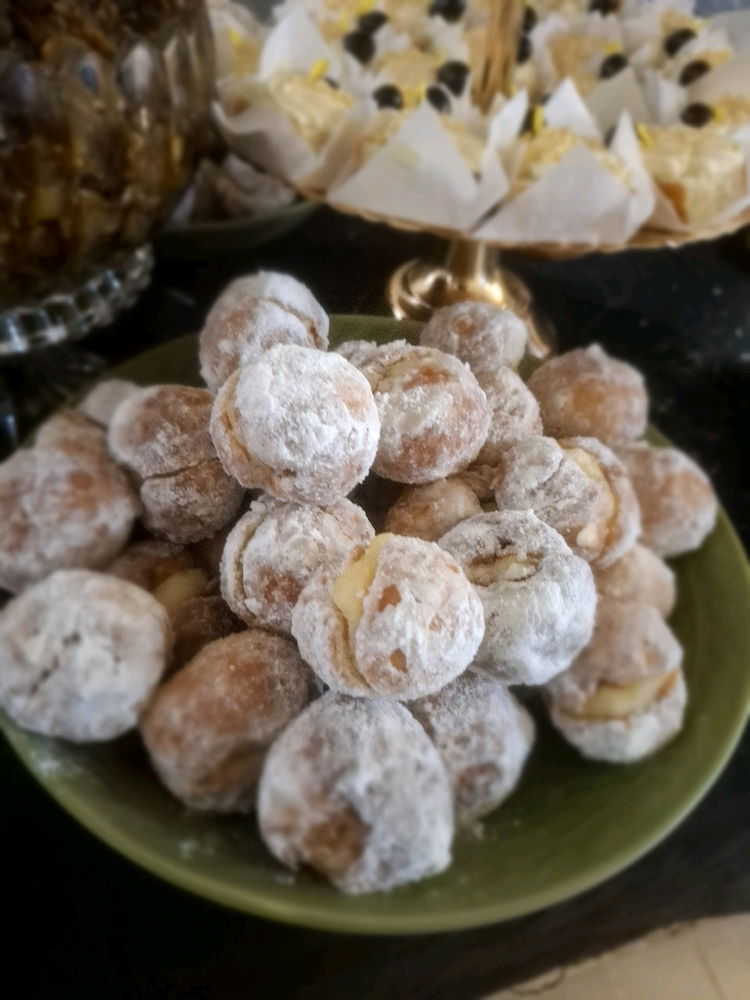 Trabalho do dia,
Mini fatias de torta com creme de ninho.