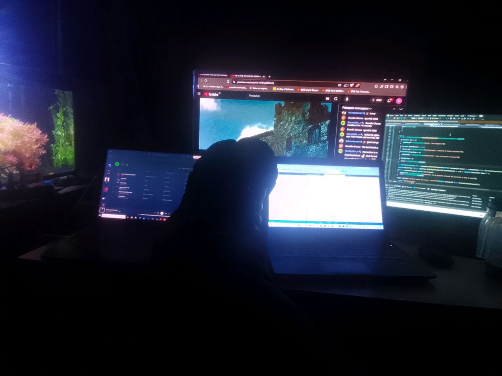 Mto trampo . Pouca diversao
