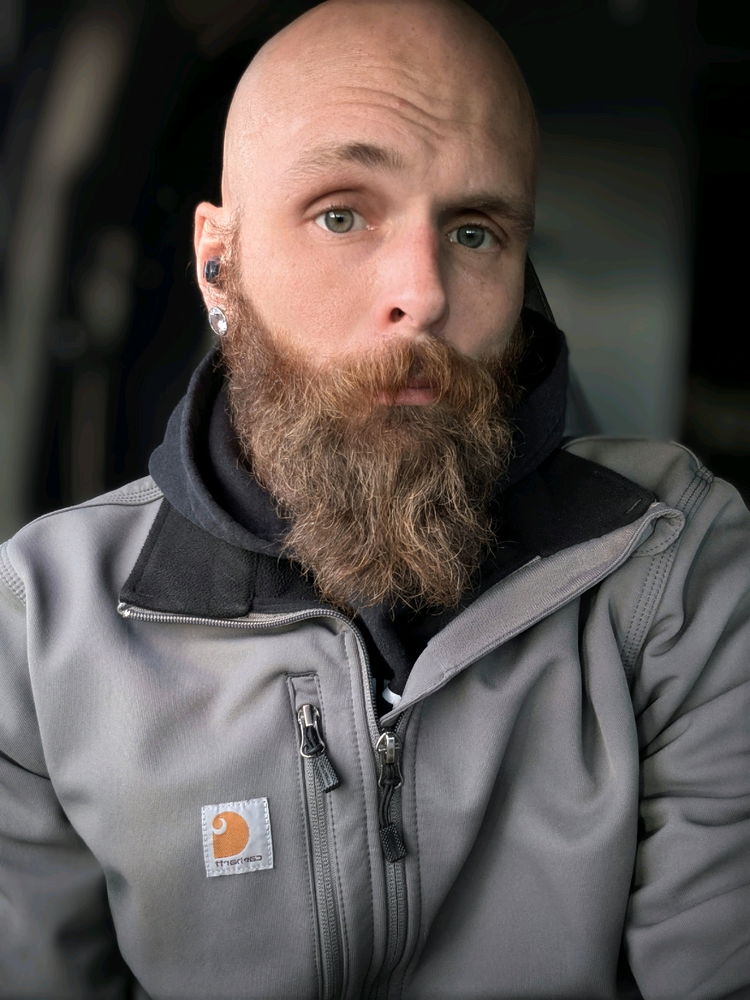 Beard or no beard???