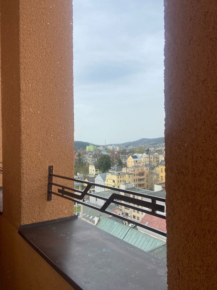Pohled na město Jablonec nad Nisou z věže Jablonecké Radnice ☺️ super výhled do všech stran 👍