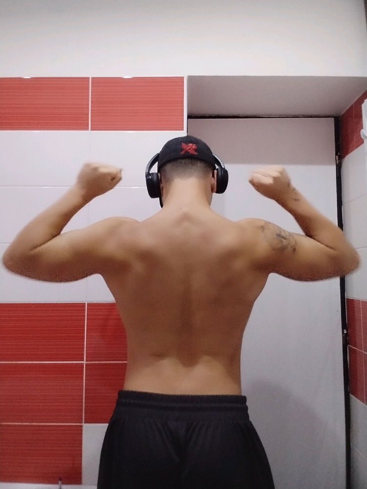 Sám jsem překvapeného když jsem se koukal na starý fotky😁
