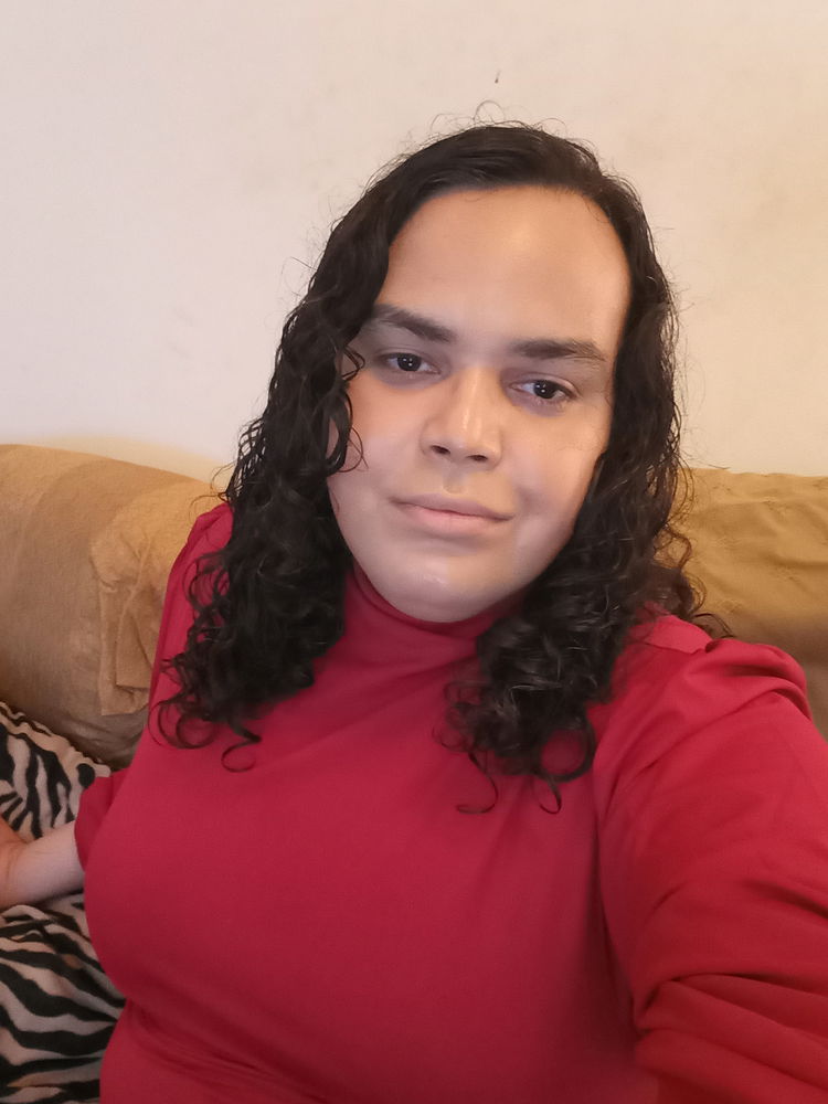 Que se cache derrière ce sourire ?