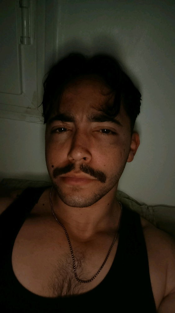 oi oi, tem gente que a gente conhece e fala sobre tudo e sobre nada (eu imploro que você afaste meus problemas 😭🙏🏻)