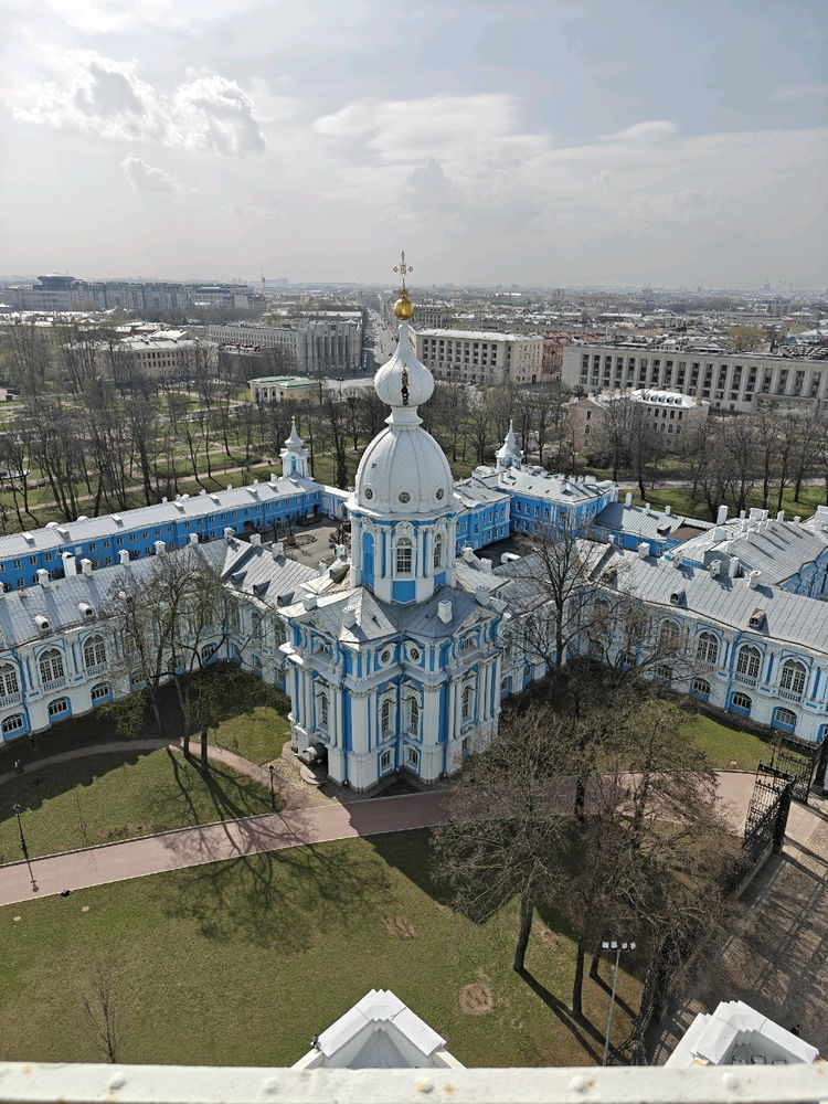 Смольный собор