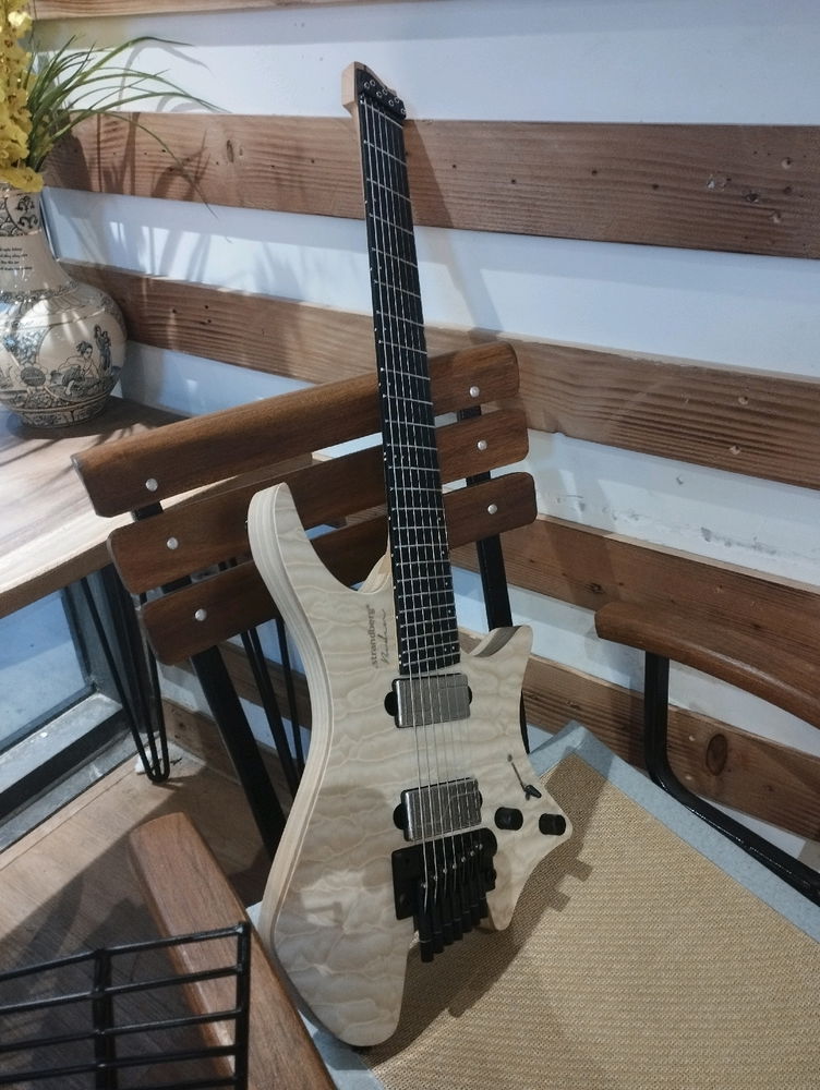 Chilling coffee with my guitar :D