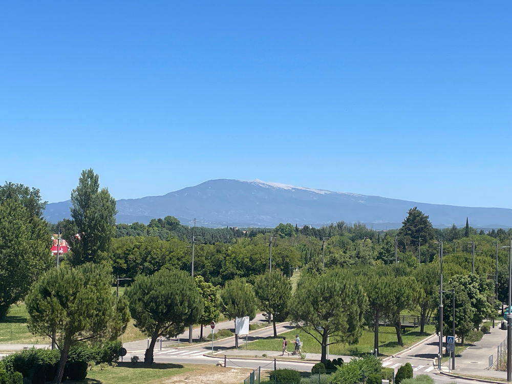 Vue du balcon sur le ventoux :)