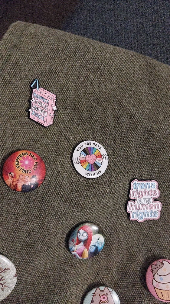 New pins for my bag 🥰