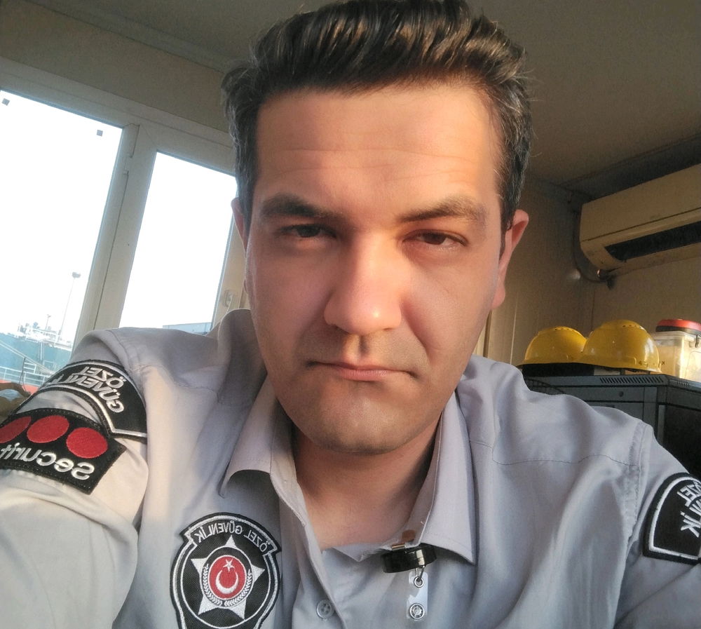 Herşey Bomboş...