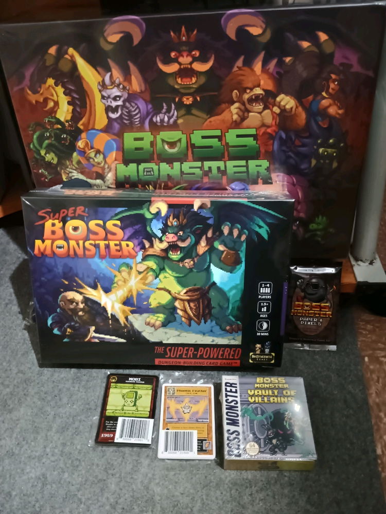 Este Super Boss Monster está con falta de sacarlo a mesa, ya será uno de estos días.