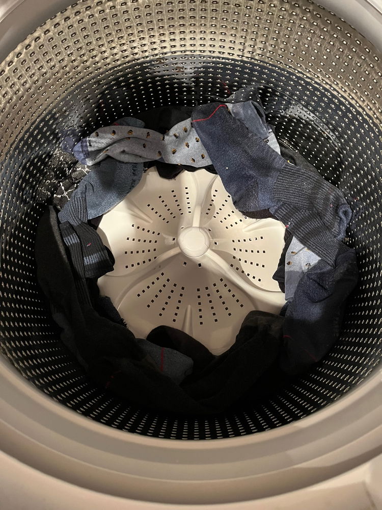 Remember everyone: when washing socks 🧦 that have been contaminated with toenail fungus or athlete’s foot, you must use peroxide 💪