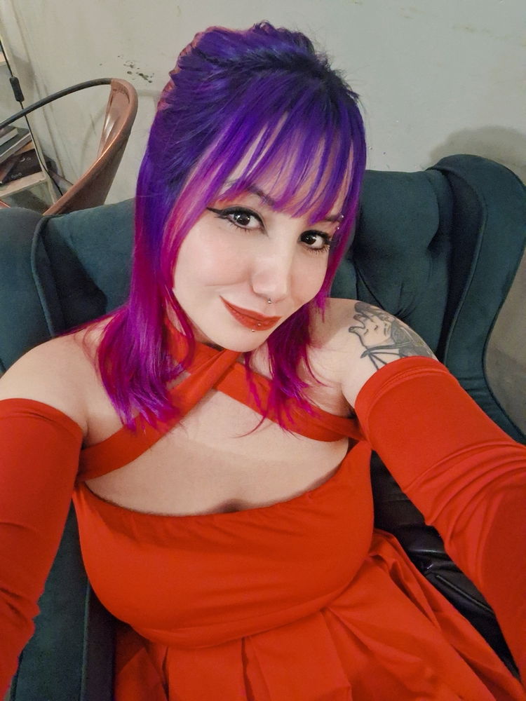 Lady in red ❤️