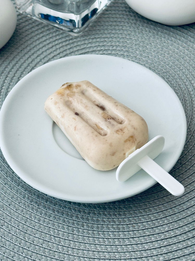 Nanuk 🍌🥛🍯🍫😛
Příště ještě rozpustím čokoládu
a udělám krustu 🤤