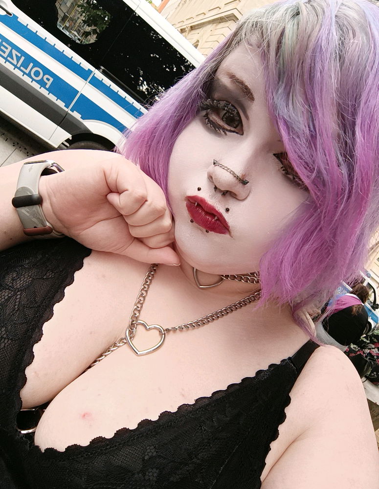 Went to the CSD Hanover with a vkei style make-up <3