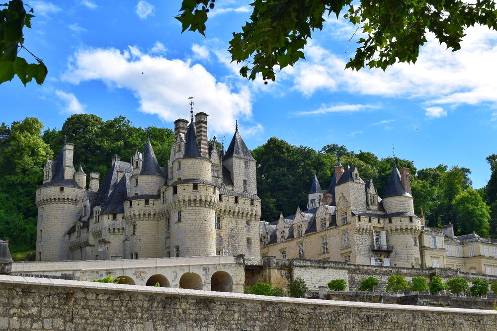 Le château qui inspira Charles Perrault 🏰✨