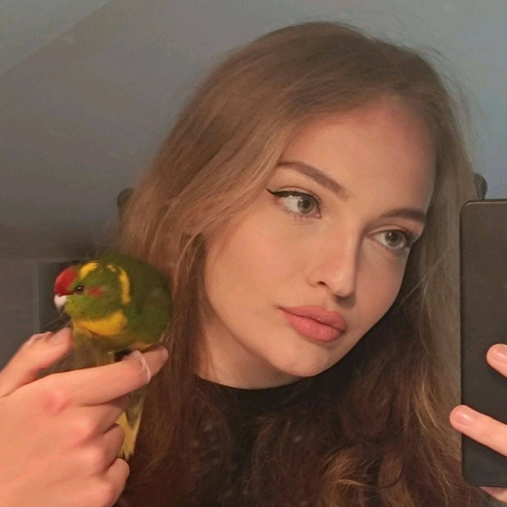 Change of plan: looking for a man willing to move to a country where I don't have to worry about geopolitics and war news. Tired of it.
Edit: south America or Oceania