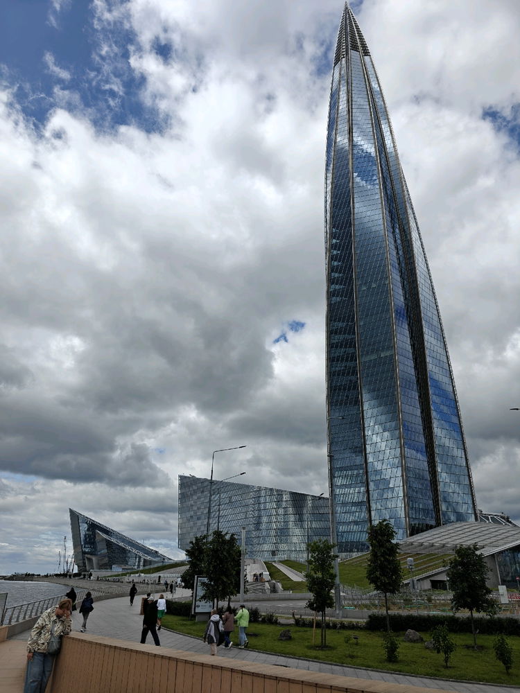 Громадная кукурузина