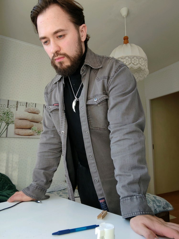 Олег Волков