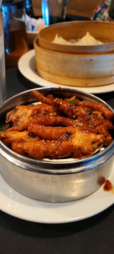 Good food is always meant to be shared 🥰