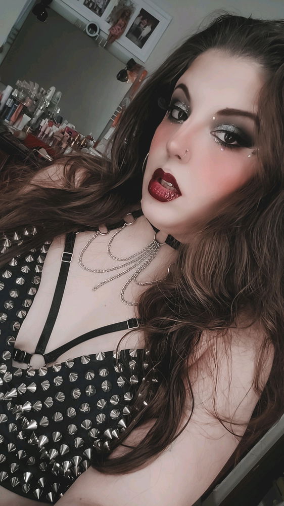 Rockstar's girlfriend look
