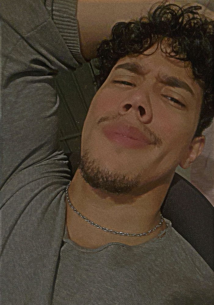Yy