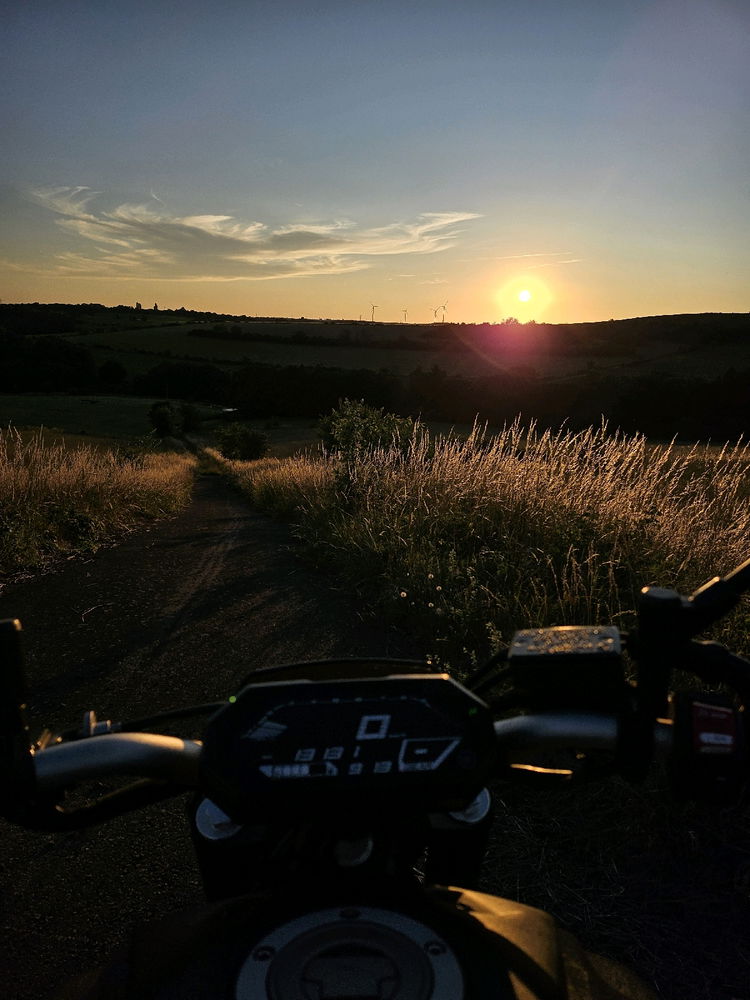 🏍️