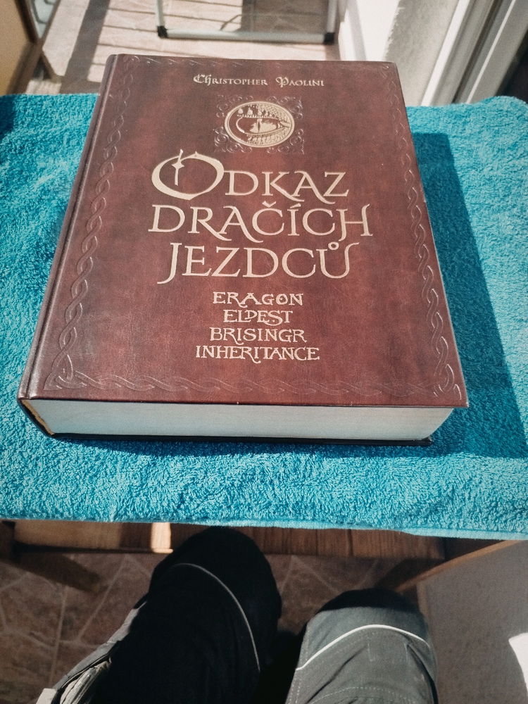 Kniha na celé léto.