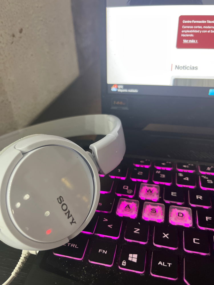 Me gané un shop 🍺 por arreglar el pc de la tía del bar jajaja