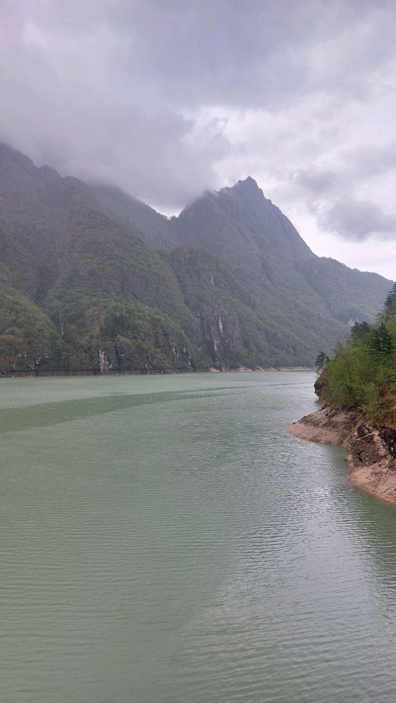 Durante il mio scorso viaggio sulle Dolomiti, desideravo nuotare più di quando sono andato al mare.