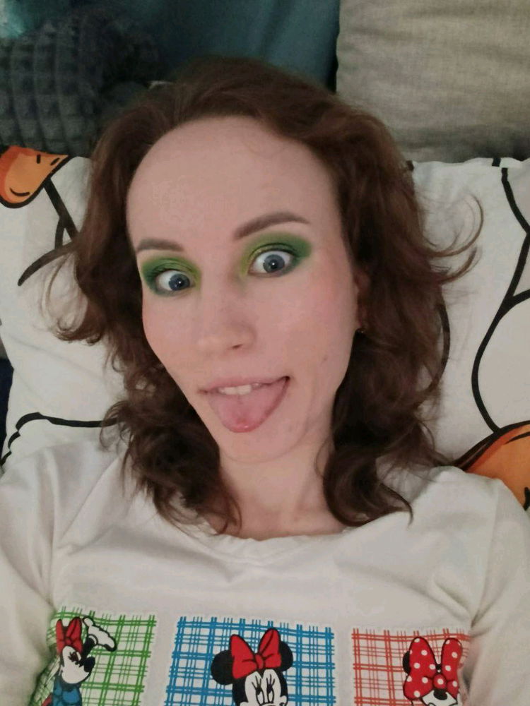 Короче! Я не смогла выбрать одну из, поэтому будет так! 😁