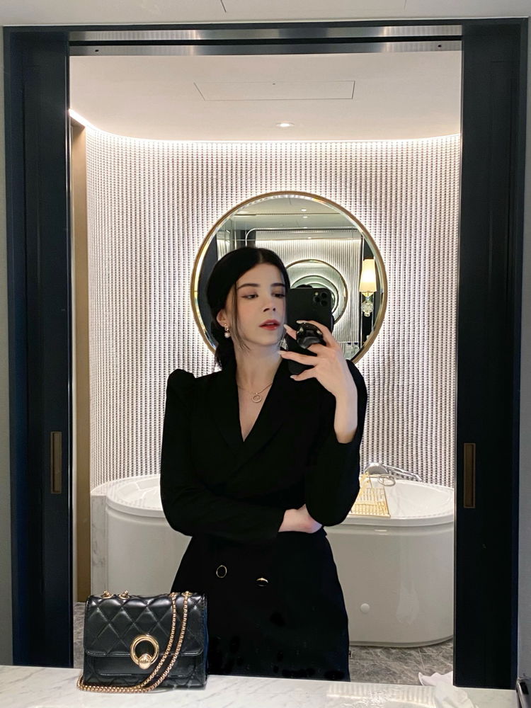 🖤