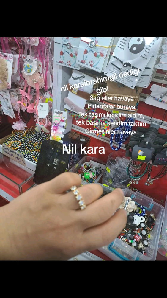 😢