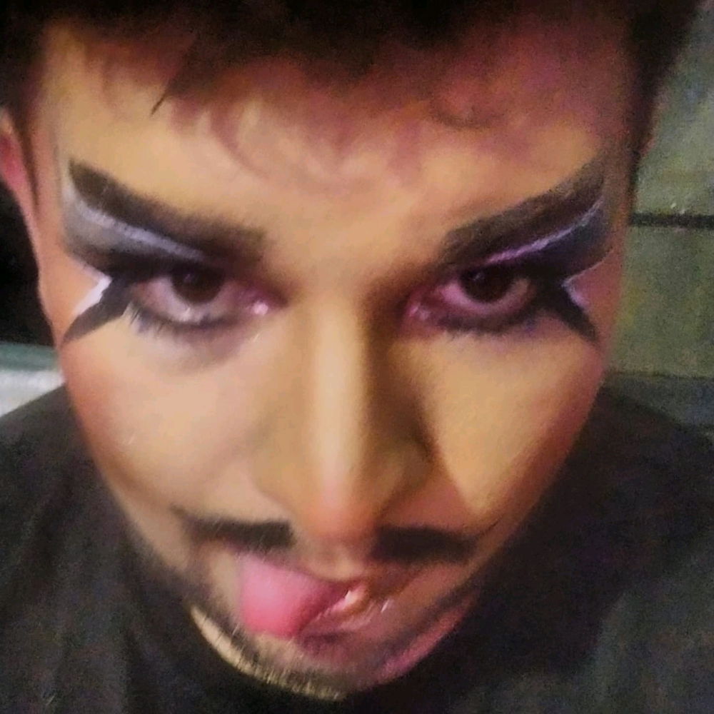 Maquillaje medio curioso