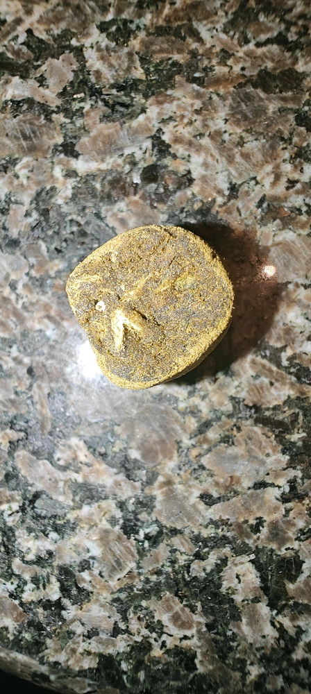 A moon rock and some Ben N Berries 👀