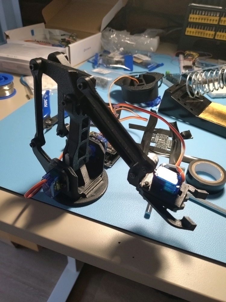 Robot arm