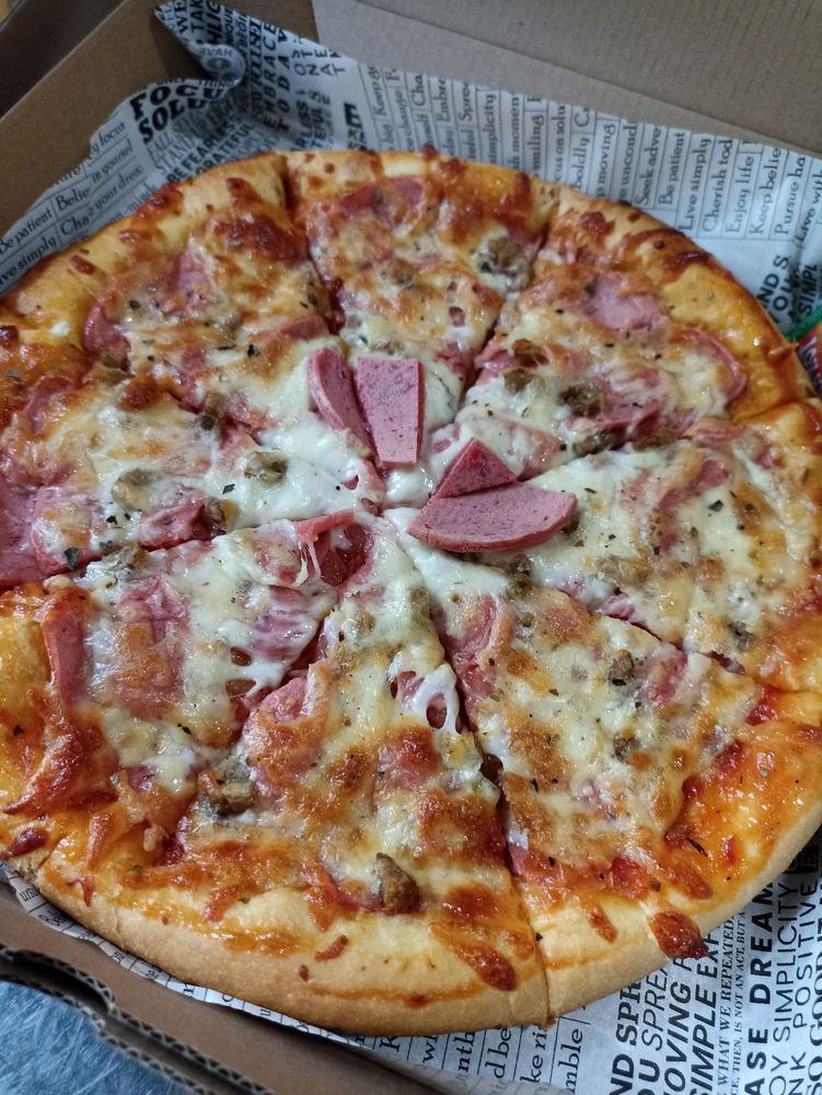 Pizza by me, I'm selling this 🤣🤣
