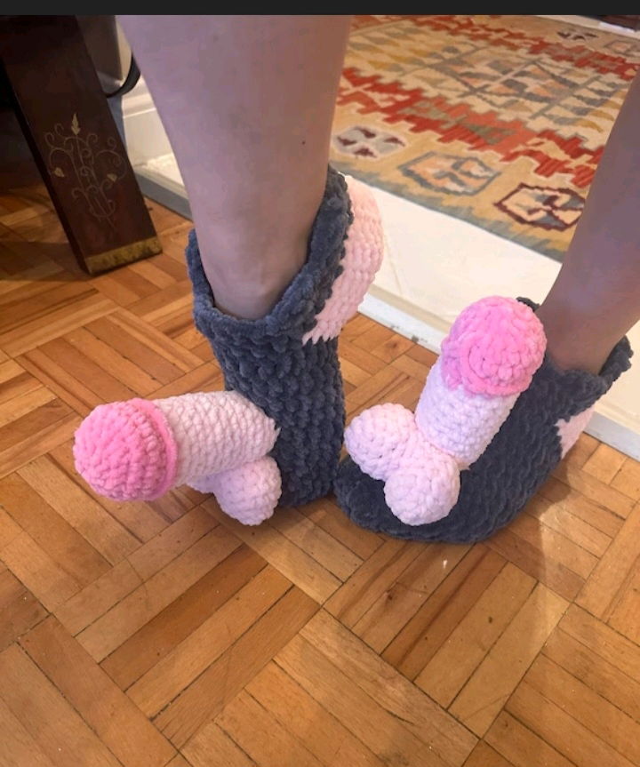 The latest fashion trend.
Not suitable for sensitive people...