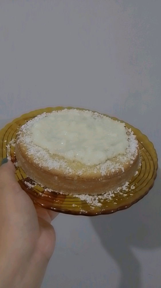 Bolo de coco + beijinho