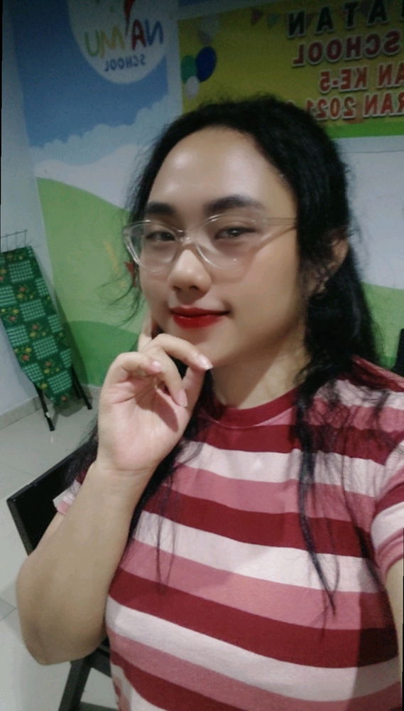 Tetap tersenyum