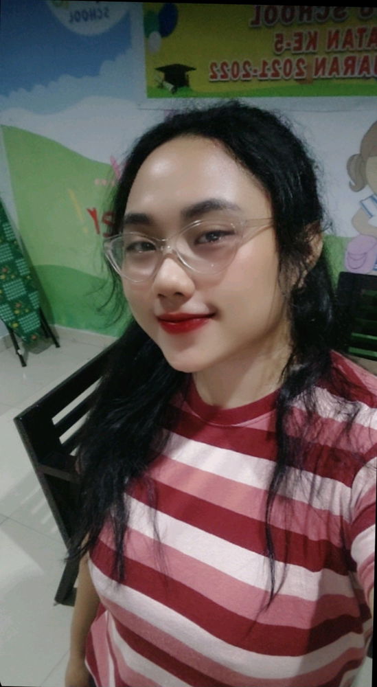 Tetap tersenyum