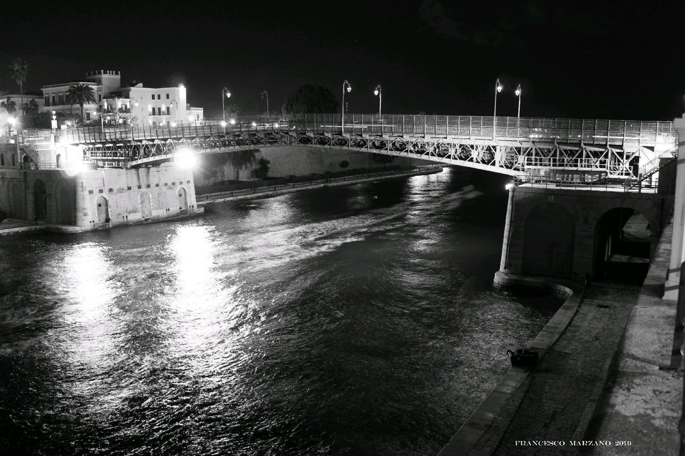 Il ponte girevole di Taranto.