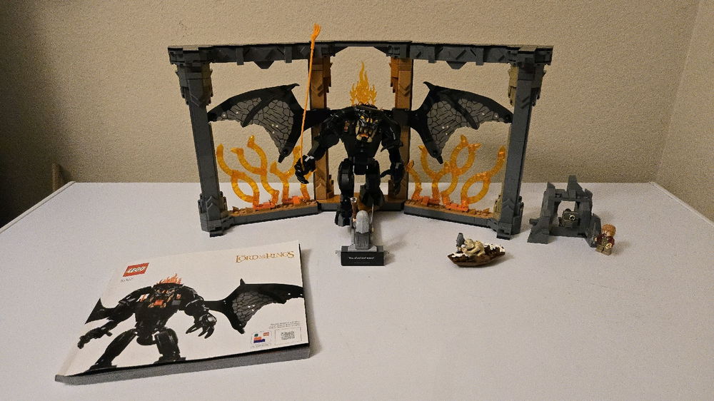 The Lord of The Rings Book Nook is the most awesome set i have ever had.
