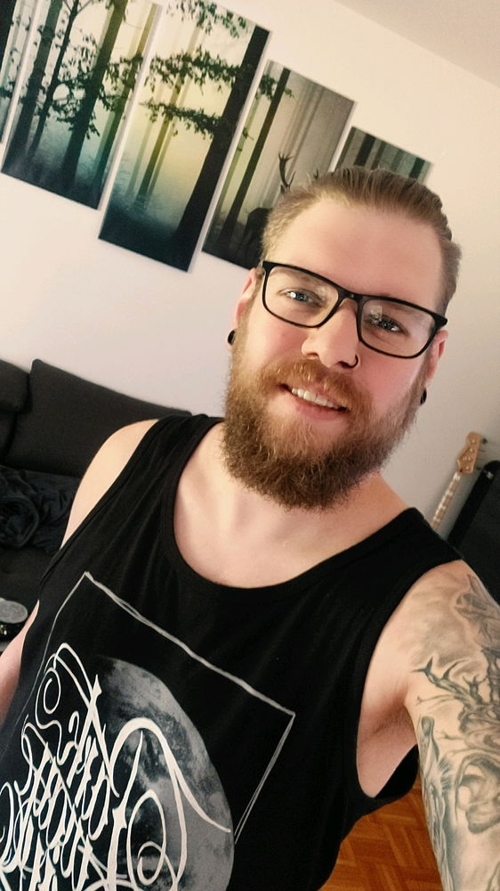 Mal sehn was sich hier so tut.🙈
Ich wünsche euch einen schönen Samstag.✌🏻😁