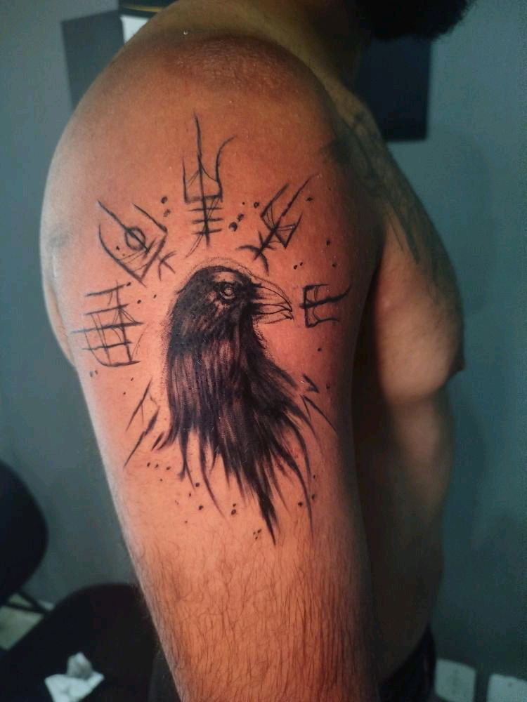 Nova tatoo estilo Glich