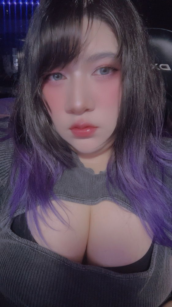 😸