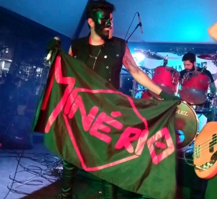 Música nova de metal?