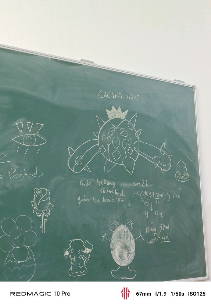 POV: tes exams sont dans 1h et tu dessines pour moins stresser