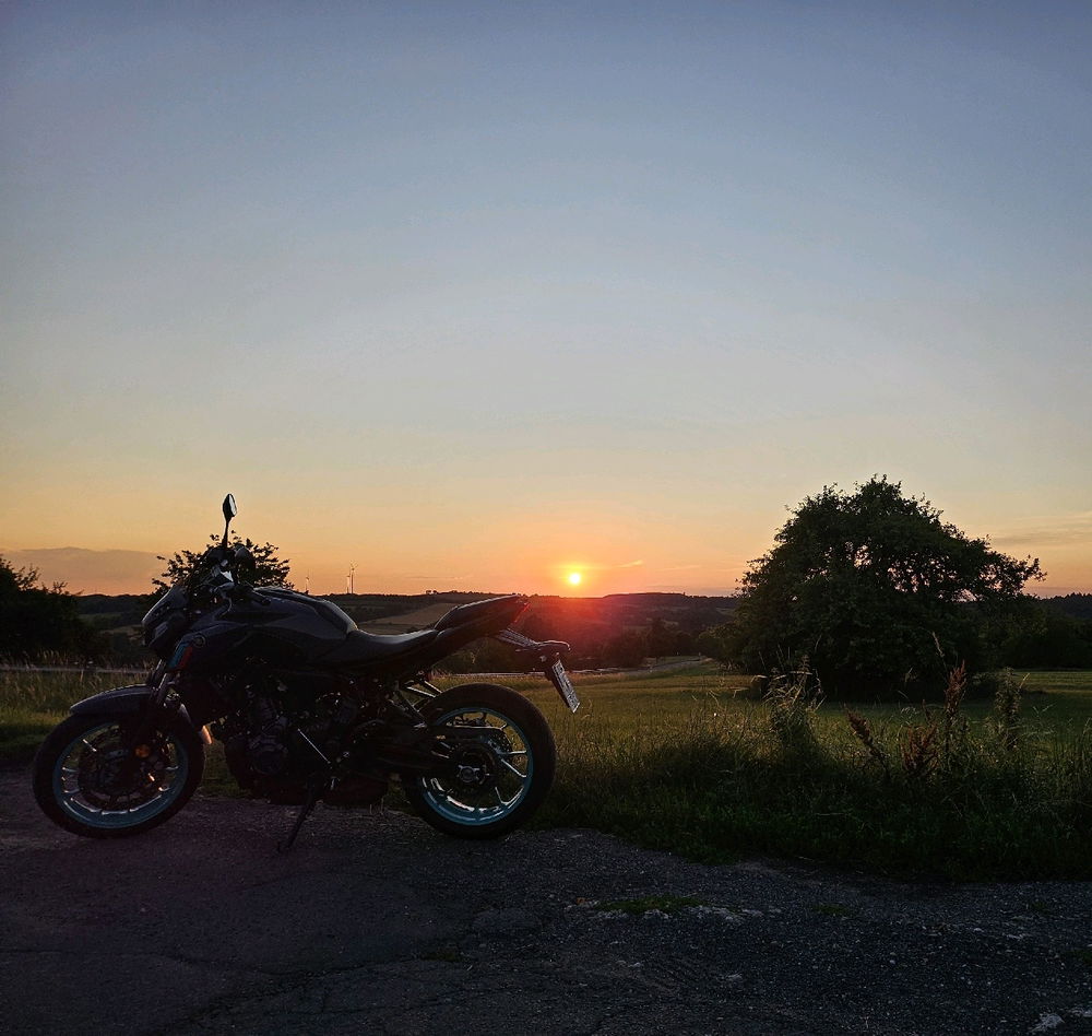 Schönen Sonntag Abend, wünsche ich 👋🏾