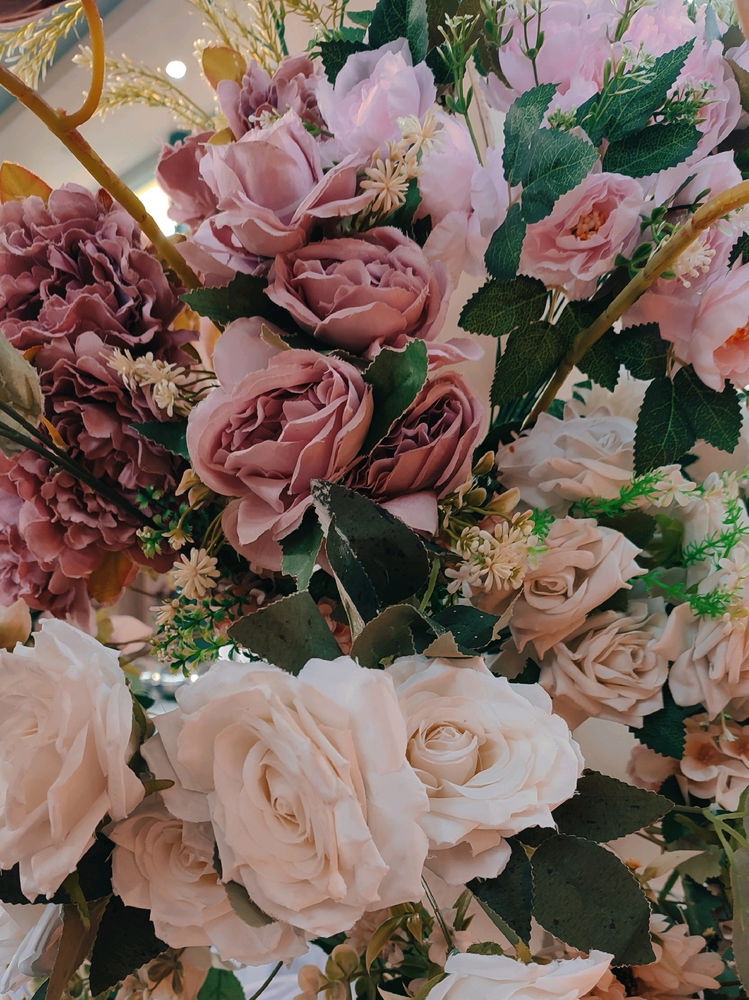 About yesterday, cousin's wedding and the ballroom decorations 💍